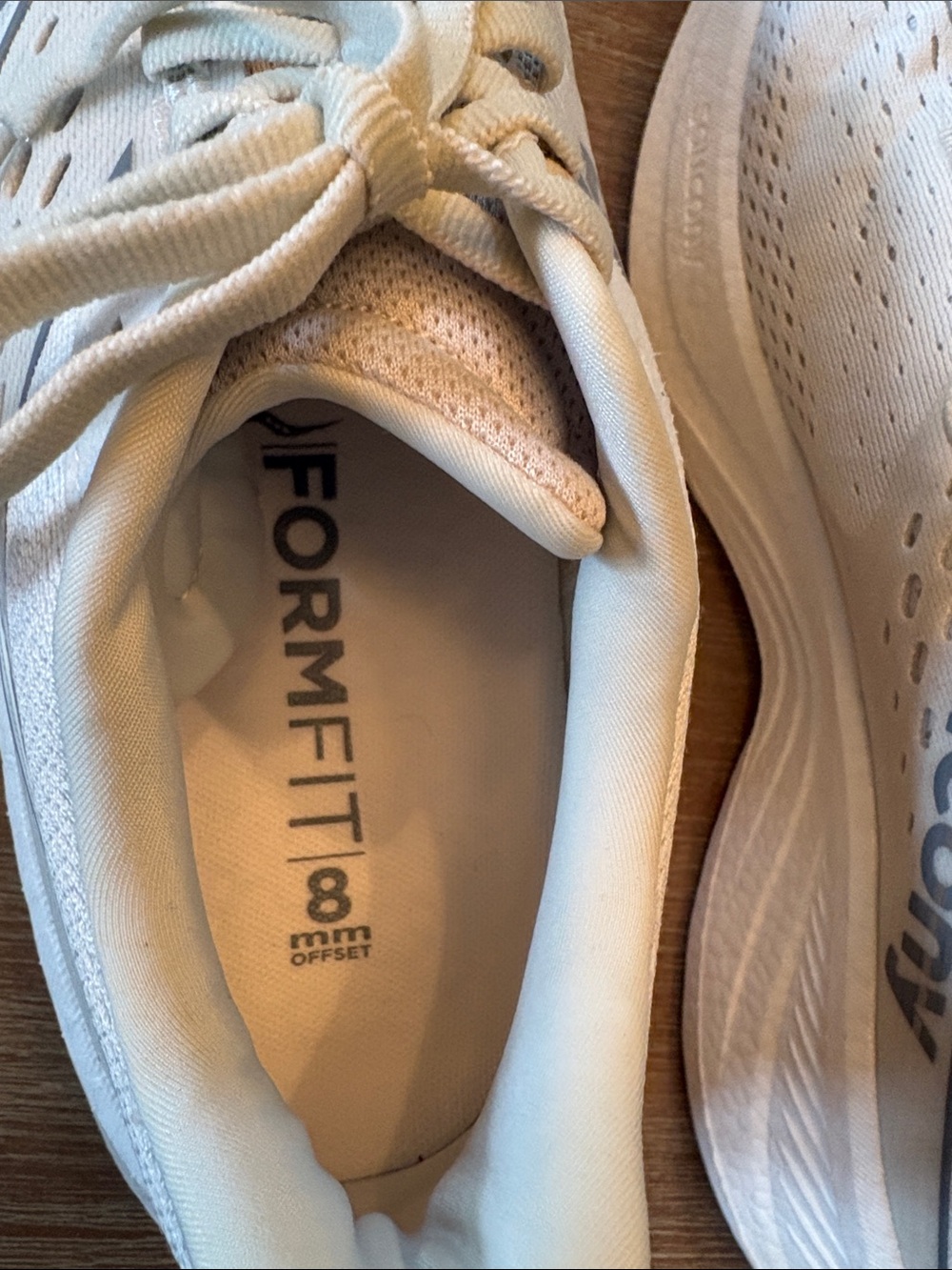 NEW WITHOUT BOX Saucony Ride 17 Women’s Size 9.5 Pearl Gum Color - Picture 8 of 8